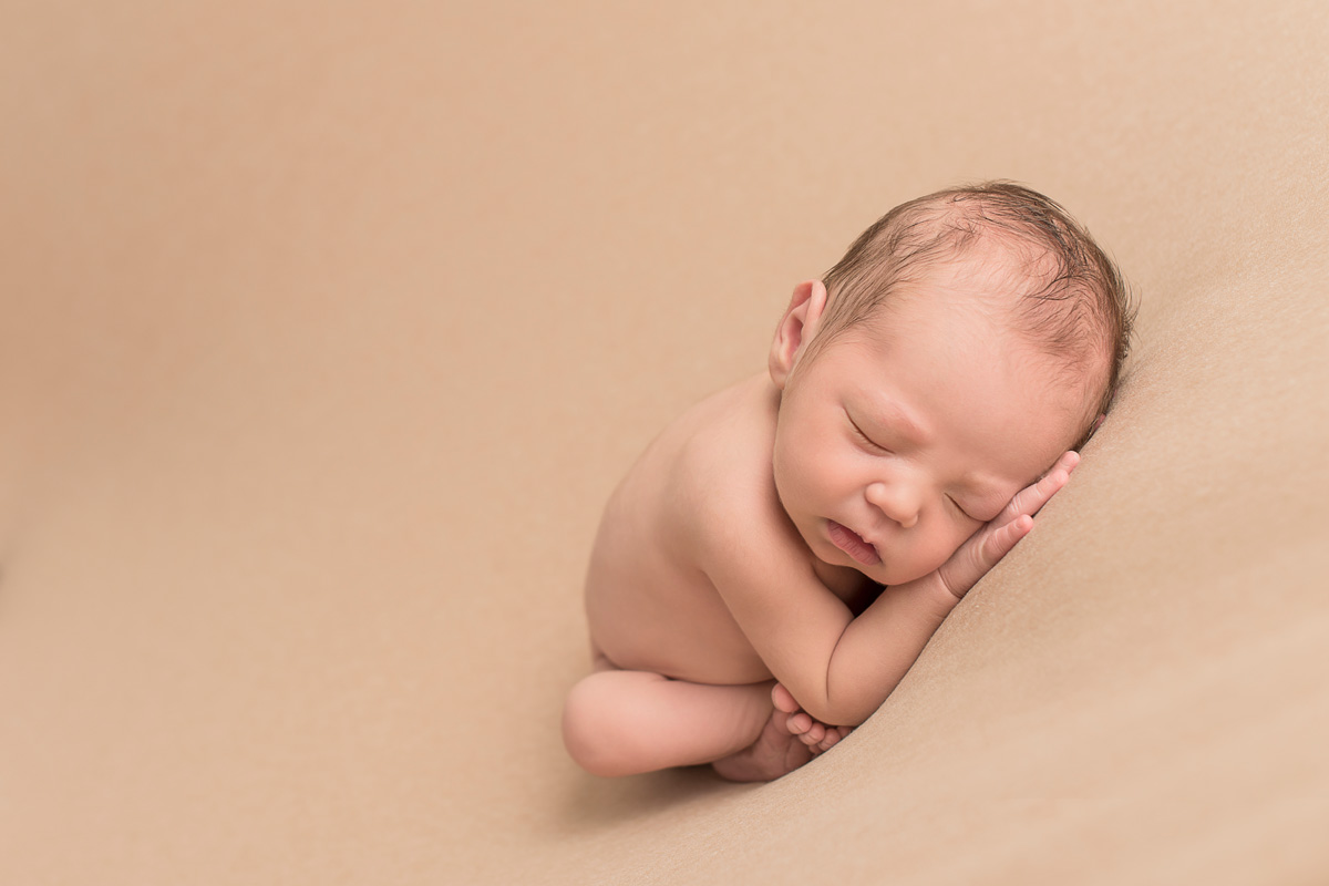 Nyföddfotografering Norrköping – Oliver 7 dagar